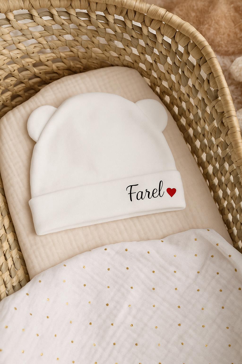 Bonnet naissance personnalisé ourson