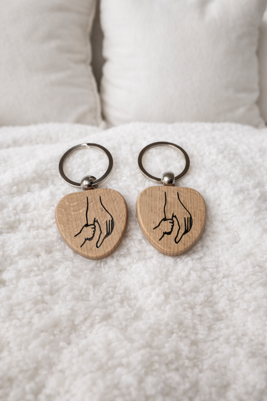 Porte clé personnalisé en bois en forme de coeur